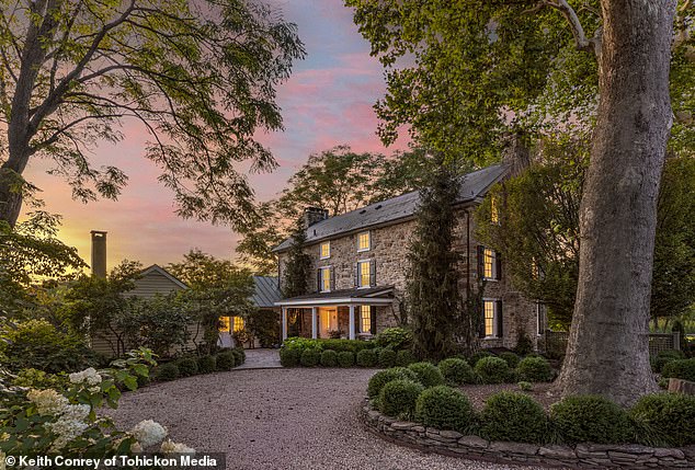 The picturesque property also served as a pastoral playground for her daughters, who both went on to become two of the world's most in-demand supermodels