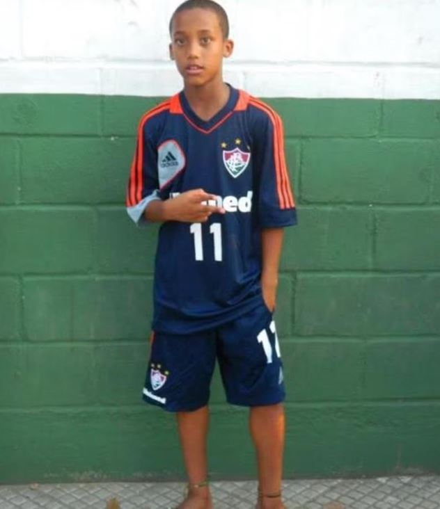 Joao Pedro in a Fluminense football uniform.