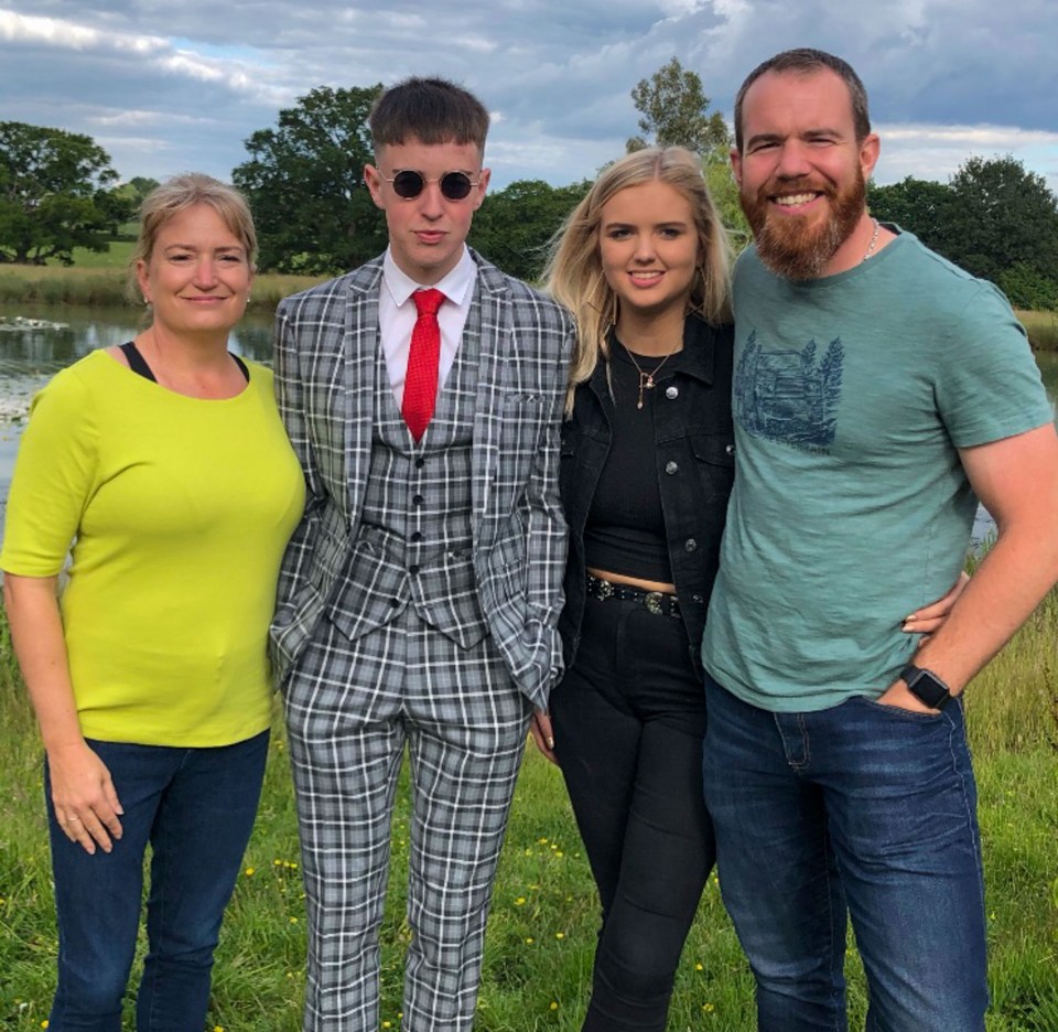 Family of Hannah: Mum Sarah, brother Ollie, Hannah at 18 years old, and Step-Dad Andy in 2019.