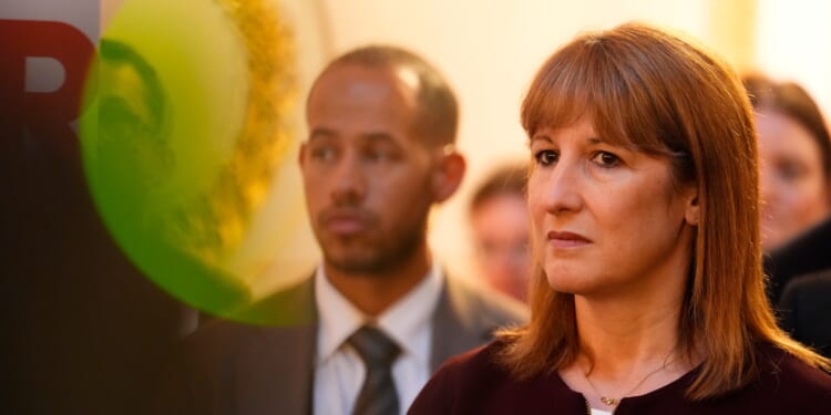 Let young Europeans work in UK in post-Brexit deal, says Rachel Reeves as Brits brace for budget tax rises of £30bn