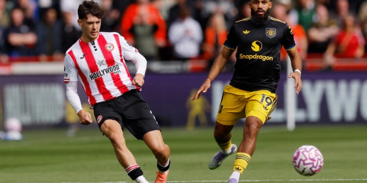 Brentford vs Manchester United LIVE SCORE: Action on NOW as Igor Thiago scores early opener for the Bees - updates