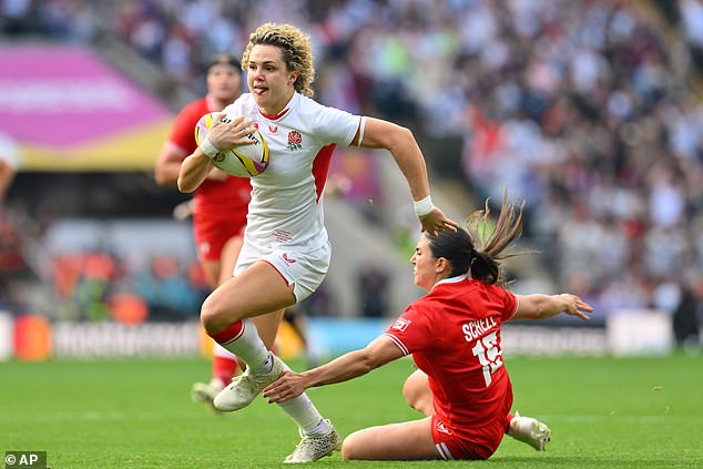 Kildunne scored a brilliant first half try in front of a record 82,000 crowd at Twickenham