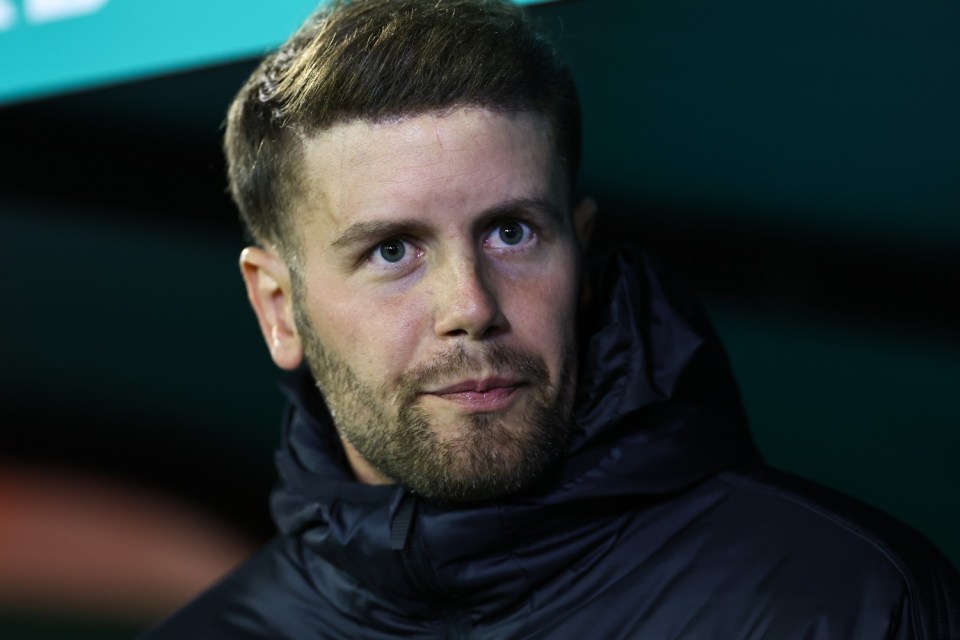 BARNSLEY, ENGLAND - SEPTEMBER 23: Fabian Hurzeler the head coach of Brighton and Hove Albion during the Carabao Cup Third Round match between Barnsley and Brighton & Hove Albion at Oakwell Stadium on September 23, 2025 in Barnsley, England. (Photo by Robbie Jay Barratt - AMA/Getty Images)