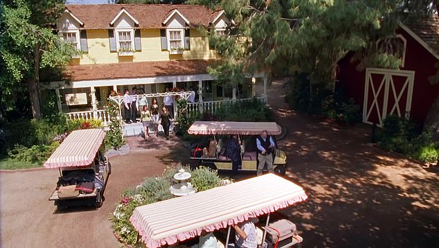 heir family home is actually the Dragonfly Inn, located in Stars Hallow, Connecticut, (pictured) that fans see in Gilmore Girls