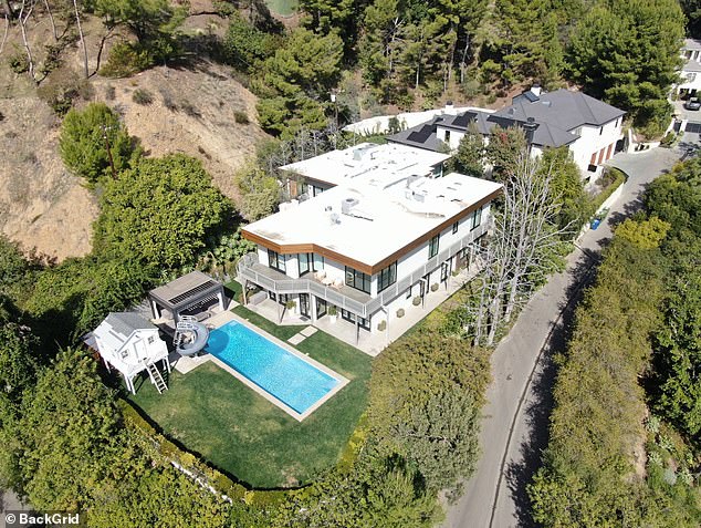 In 2008, Keith and Nicole purchased a five-bedroom, five-bathroom Beverly Hills abode for $6.77 million. (Pictured)