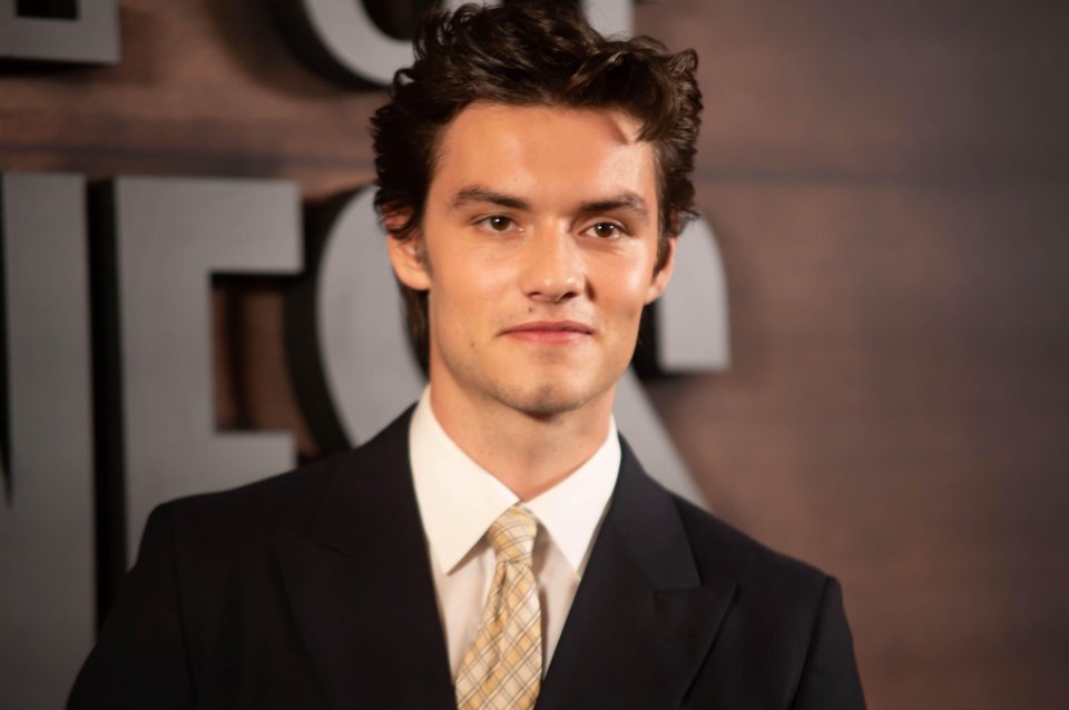 Louis Partridge arrives at the London Premiere of Netflix' House of Guinness.
