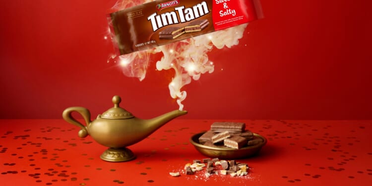 Iconic Aussie chocolate biscuit to return to supermarket shelves permanently this week