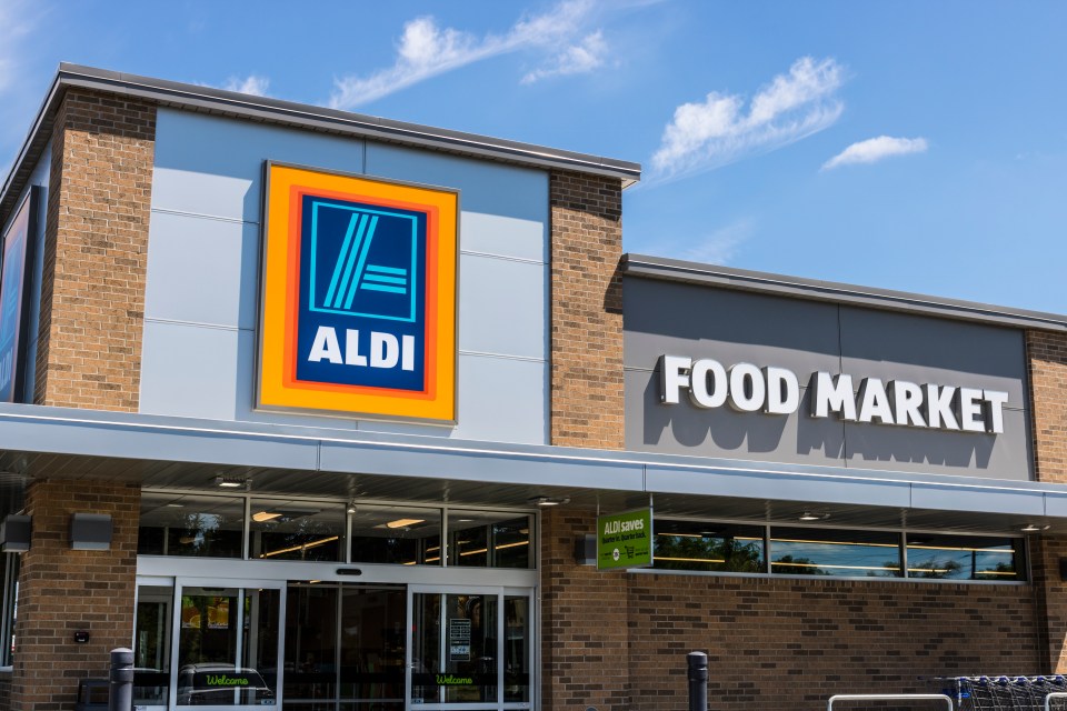 Aldi Food Market storefront.
