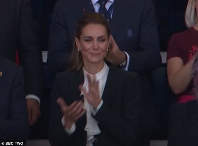 The royal mother-of-three looked effortlessly stunning in a casual ensemble and once again showed off her newly-dyed blonde tresses