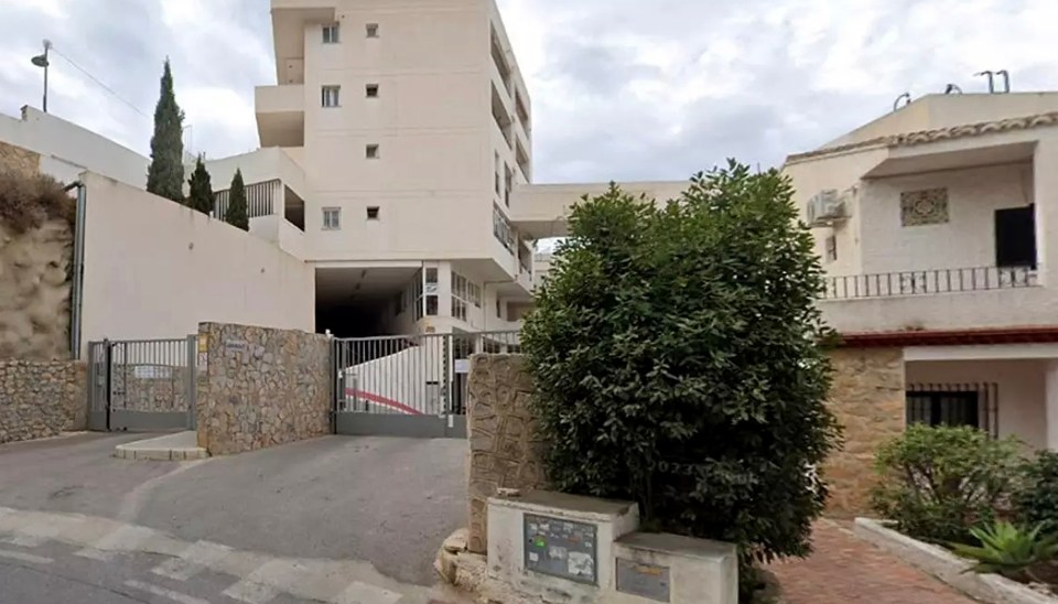 Crime scene, apartment building in Rincón de Loix Benidorm.