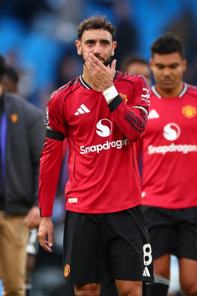MANCHESTER, ENGLAND - SEPTEMBER 14: A dejected Bruno Fernandes of Manchester Utd after the 3-0 loss during the Premier League match between Manchester City and Manchester United at Etihad Stadium on September 14, 2025 in Manchester, England. (Photo by Shaun Brooks - CameraSport via Getty Images)