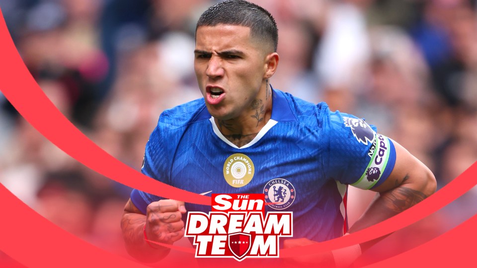 Enzo Fernández in Chelsea's Dream Team jersey.