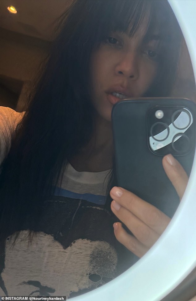Kourtney Kardashian used Instagram to reveal a new look on Friday