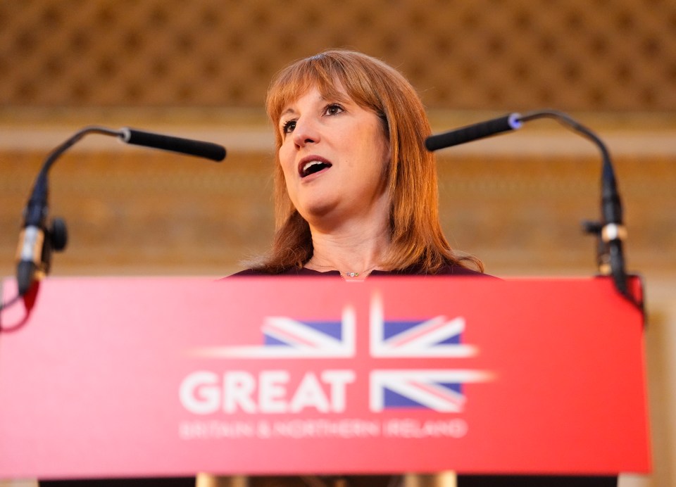Rachel Reeves speaking at a business reception at Lancaster House.