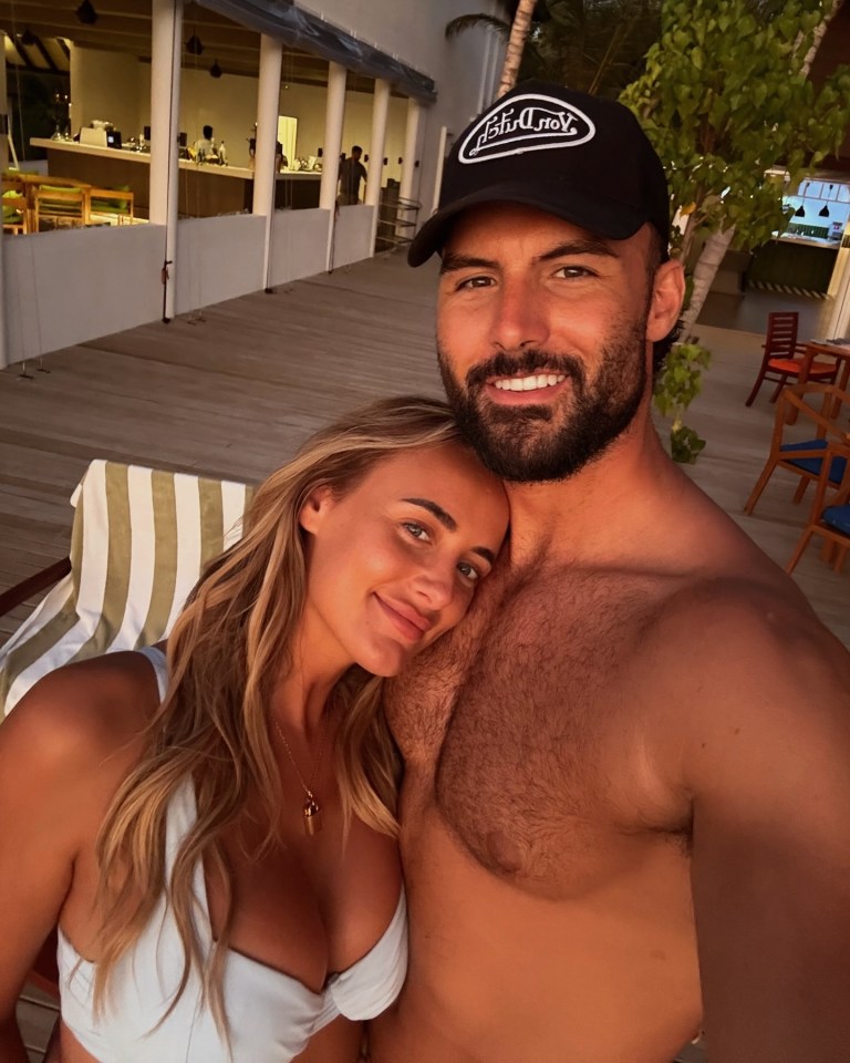Millie Grace Court and Liam Reardon posing for a selfie in the Maldives.