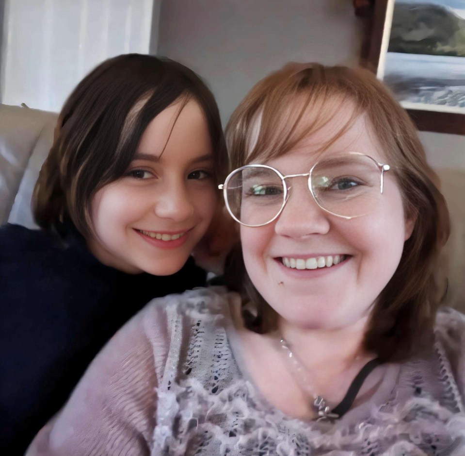 Sophie Goffin and Sienna smiling.