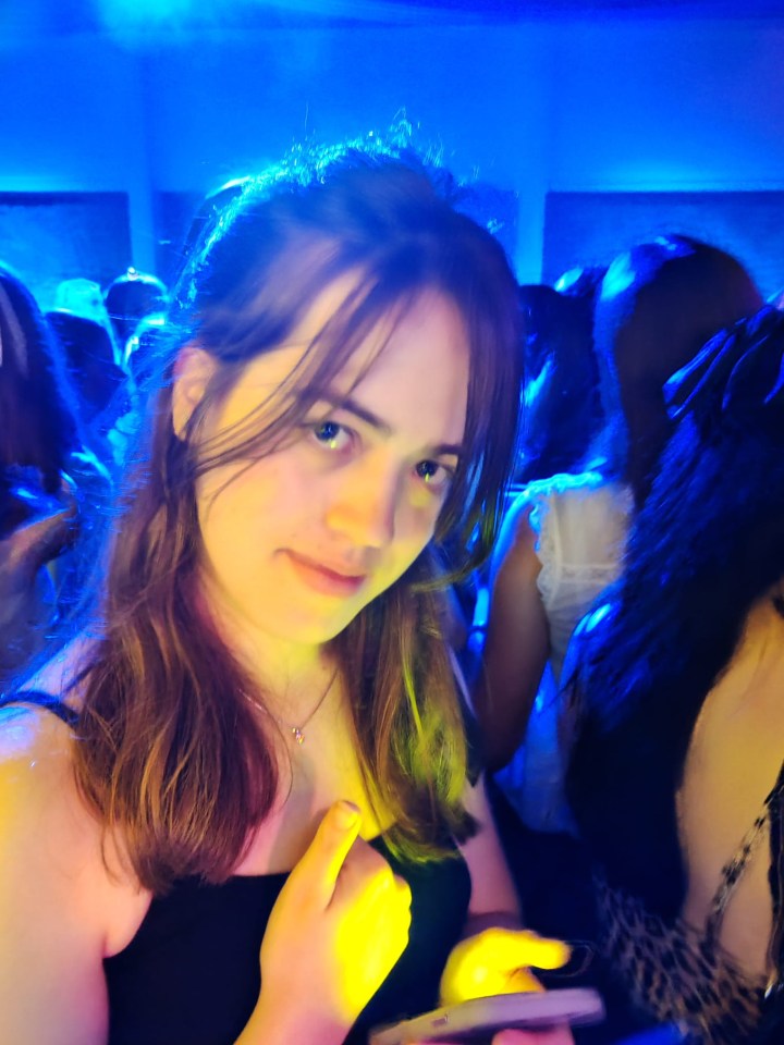 Photo of Zara Cheesman.