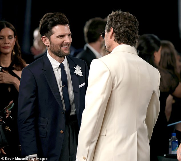The pair's exchange, which was recorded before the show got underway, seemed a little tense, according to a body language expert
