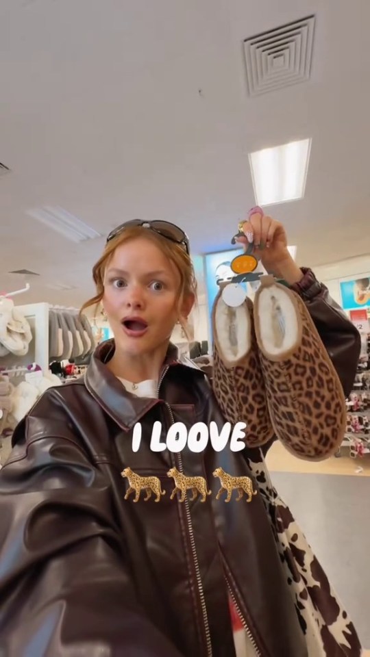 Shoppers going wild after spotting a gorgeous dupe of comfy autumn shoe thats £116 less than posh designer version, , https://www.tiktok.com/@jessicajoanlouisee/video/7549250001009003798?_r=1&_t=ZN-8zk0D3L0tfS