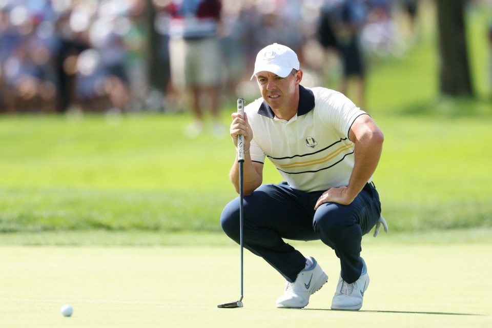 FARMINGDALE, NEW YORK - SEPTEMBER 28: Rory McIlroy of Team Europe lines up a putt on the first green during the Sunday singles matches of the 2025 Ryder Cup at Black Course at Bethpage State Park Golf Course on September 28, 2025 in Farmingdale, New York. (Photo by Jamie Squire/Getty Images)