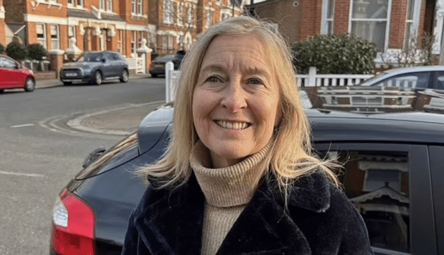 Photo of Fiona Phillips.