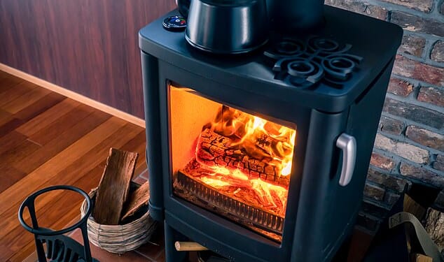 Wood-burning stoves can damage the lungs in a similar way to cigarette smoke, researchers have warned