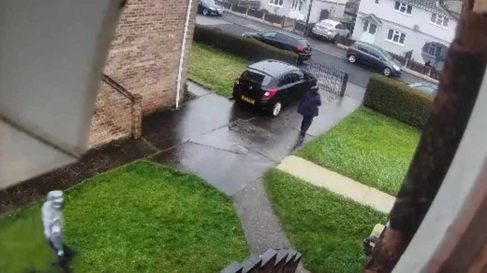 Doorbell camera footage of Simon attacking Rosie with a Stanley knife. A woman caught the moment her ex slashed her throat on her doorbell camera after he hid in the bushes and waited for her to leave for work. Rosie Niessen, 28, left for work as a prison officer when her ex-partner, Simon Scrimshaw, then 50, came up behind wielding a Stanley knife. He slashed her throat and hacked her face, neck and hands as she fought back. Luckily Rosie's dad, Roberto Niessen, 55, a doorman, heard her screams and came to her rescue but suffered a gash on his leg.