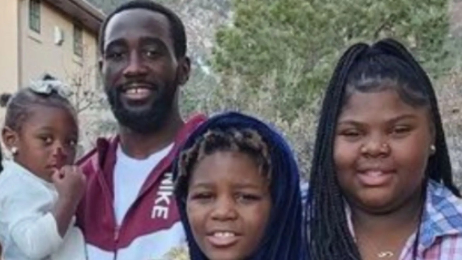 Who is Terence Crawford's girlfriend and how many children do the couple have?
