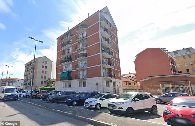 The tragedy happened on Sunday, September 14th, on Via Fratelli di Dio in Baggio at around 6pm when the man decided to climb over the balcony and jump off