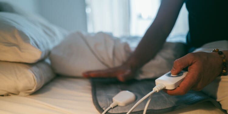 Energy giant to give out FREE electric blankets from TODAY to help you avoid turning on the heating - how to get one