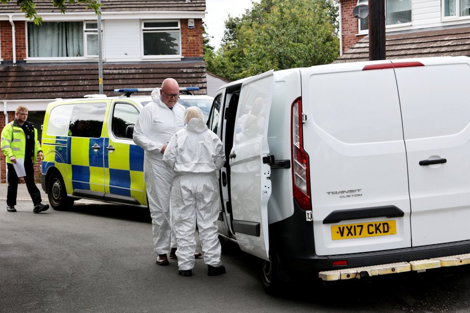 Police and forensics at the scene in Chestnut Spinney, Droitwich Spa, Worcs, following the 'unexplained' death of a woman.