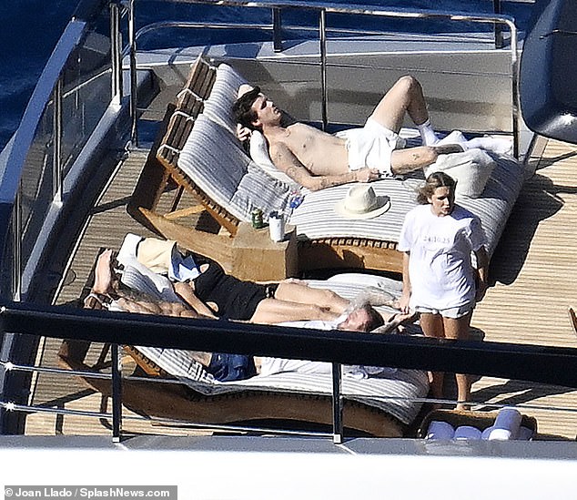 It was a family sunbathing session on the yacht
