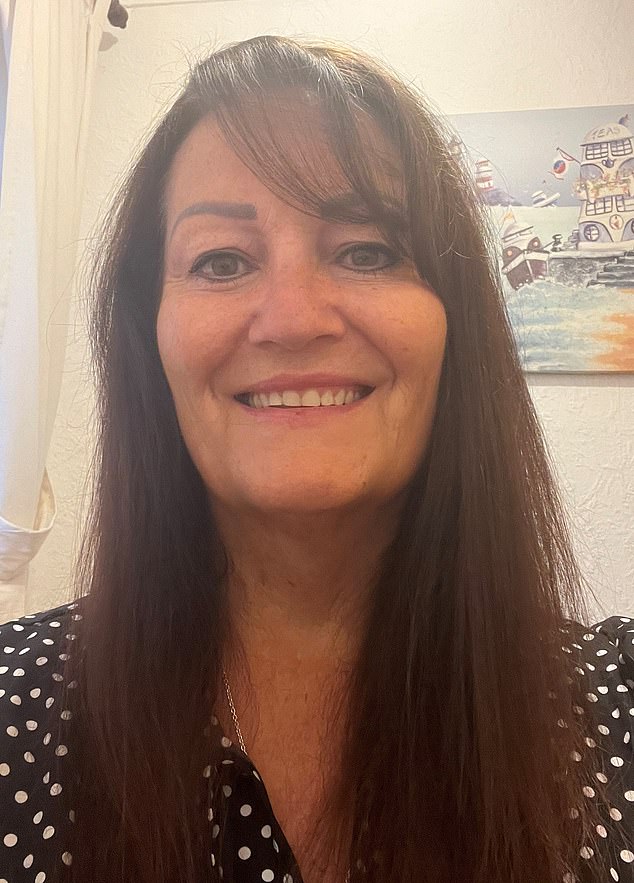 Mounjaro helped Lisa lose 4st in six months - enabling her to undergo an urgent hysterectomy