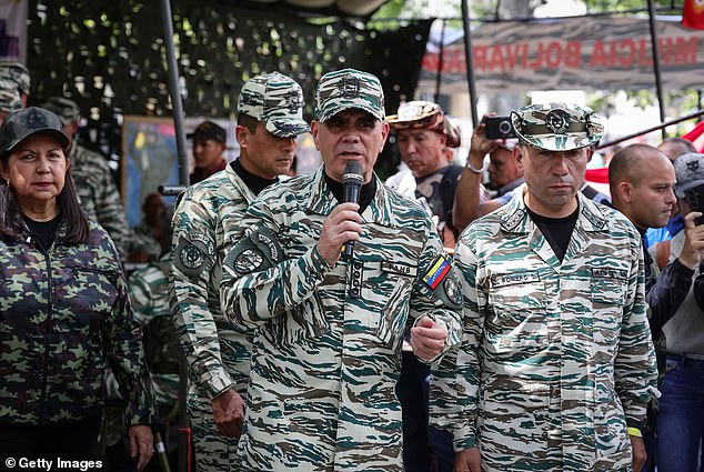 Minister of Defense Vladimir Padrino Lopez (center right) supervised a training session on military leadership and defense on October 4 in Caracas, Venezuela
