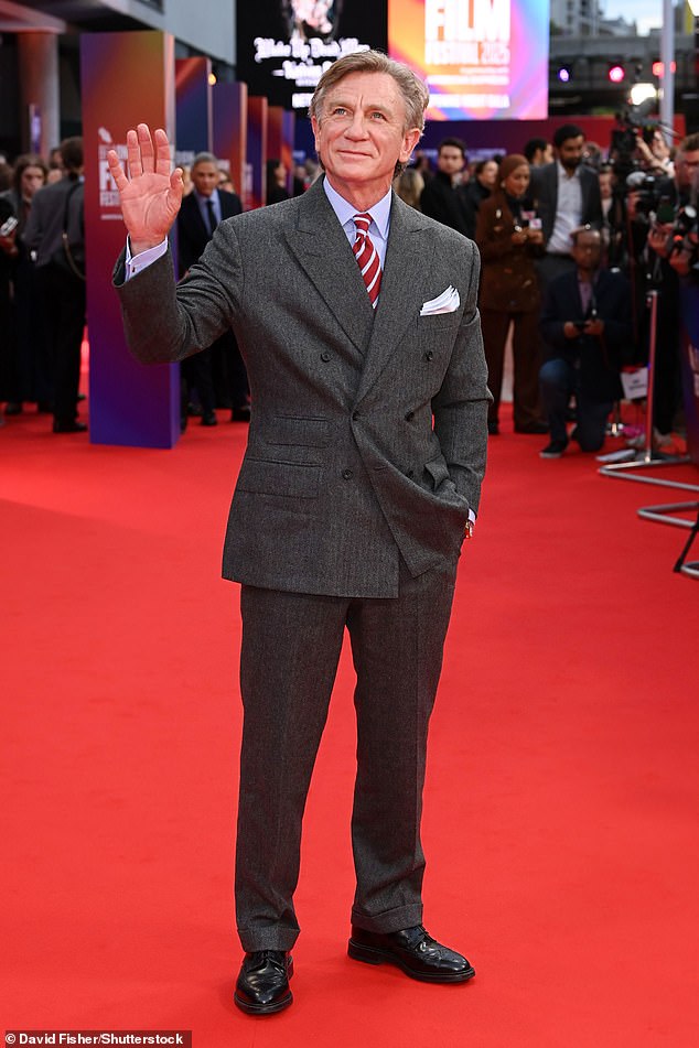 Daniel also sported a light blue shirt and red striped tie for the evening, as well as a pair of black leather patent shoes