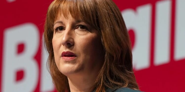 High tax fears ahead of Budget sends business confidence to lowest level in three years