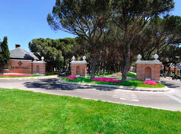 Entrance to the La Moraleja residential estate.