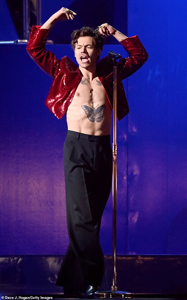 It appears their relationship is going from strength to strength as Zoe 'plans to stay in Harry's posh London pad while she starts filming a new project'