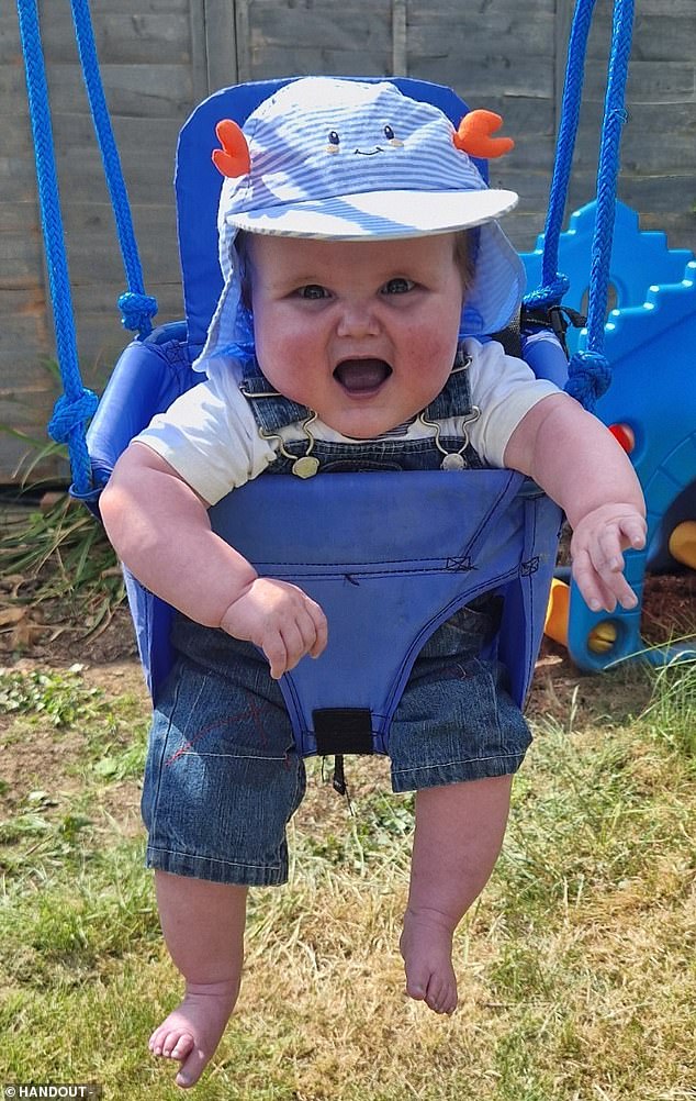 The hospital initially believed Ollie had either sepsis or a heart condition, but Jasmin didn't think that he could have an issue with his heart because she was tested for this while pregnant