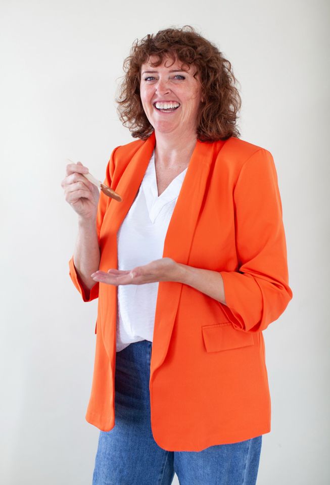 PIC FROM KENNEDY NEWS/MASQUE PHOTOGRAPHY (PICTURED: LOUISE MOSS, 44, RAKES IN AN 'UNBELIEVABLE' SIX-FIGURE SALARY EACH YEAR WAXING WOMEN'S BITS) A mum made redundant after 14 years working in banking now rakes in an 'unbelievable' six-figure salary each year - waxing women's bits. Louise Moss, from Bramham, West Yorkshire, followed in the footsteps of her dad, brother and sister-in-law by going into banking, and helping people with mortgages. But when the bank made redundancies in 2017 she took the cash, seeing it as an opportunity to work around her son, who was just one at the time. DISCLAIMER: While Kennedy News and Media uses its best endeavours to establish the copyright and authenticity of all pictures supplied, it accepts no liability for any damage, loss or legal action caused by the use of images supplied and the publication of images is solely at your discretion. SEE KENNEDY NEWS COPY - 0161 697 4266