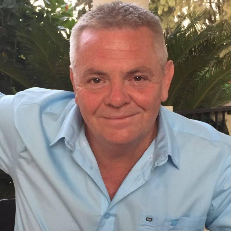 Philip Middlemiss as Des Barnes in Coronation Street.