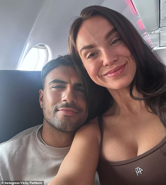 ¿He's [Ercan¿s] having to be a little bit patient with us at the minute. I think he's potentially one of the only people in my inner circle, who's hoping I'm getting booted out,' Vicky said