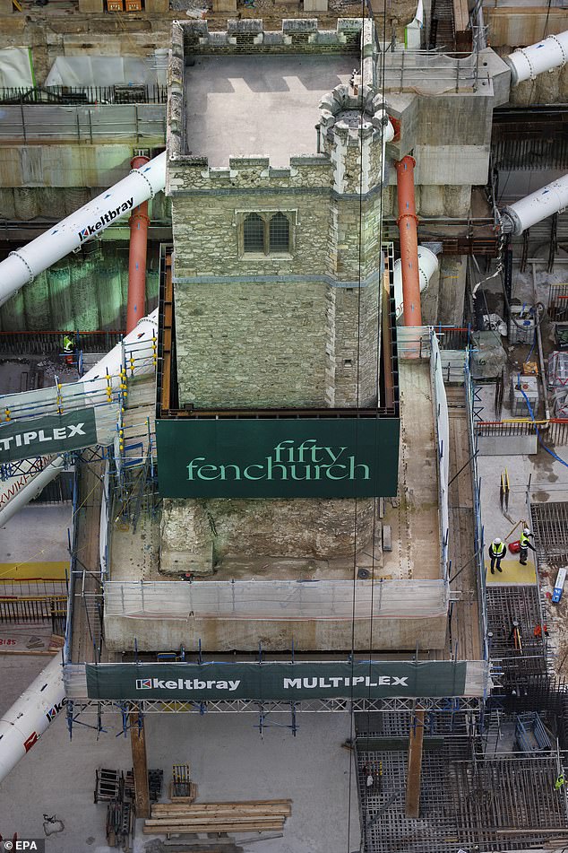 Built from stone in 1320, it has outlived dozens of kings and queens of England and weathered the Great Fire of London and the Blitz ¿ both of which wiped out many surrounding buildings