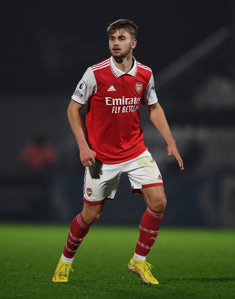 Billy Vigar of Arsenal playing in the Premier League International Cup.