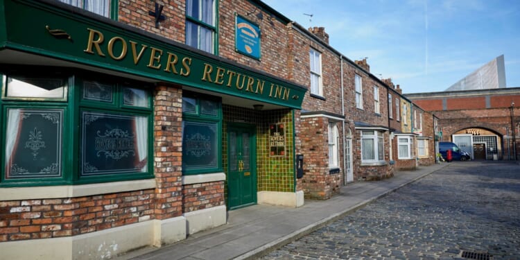 Coronation Street star drops huge hint she's returning to the cobbles - six years on from ITV exit