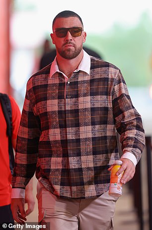 Fans suggested Kelce was dressed 'like a lumberjack'