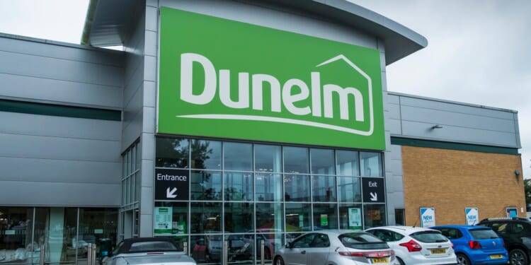 'Worth every penny' shoppers praise £25 Dunelm buy for giving rooms in their homes 'warmth & cosiness' this winter