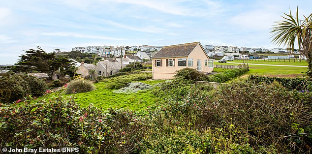 The bedroom accommodation in both will be under the landscape with sunken courtyards and open plan living spaces at ground level