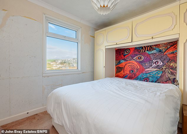 The elevated plot, aptly called Beachside, has far-reaching views out across Polzeath Beach to Pentire Point