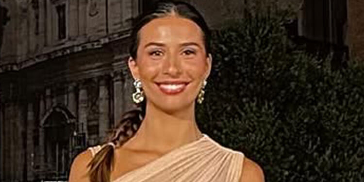 Erling Haaland's girlfriend leaves England Wag stunned with 'incredible' glamorous outfit in Rome